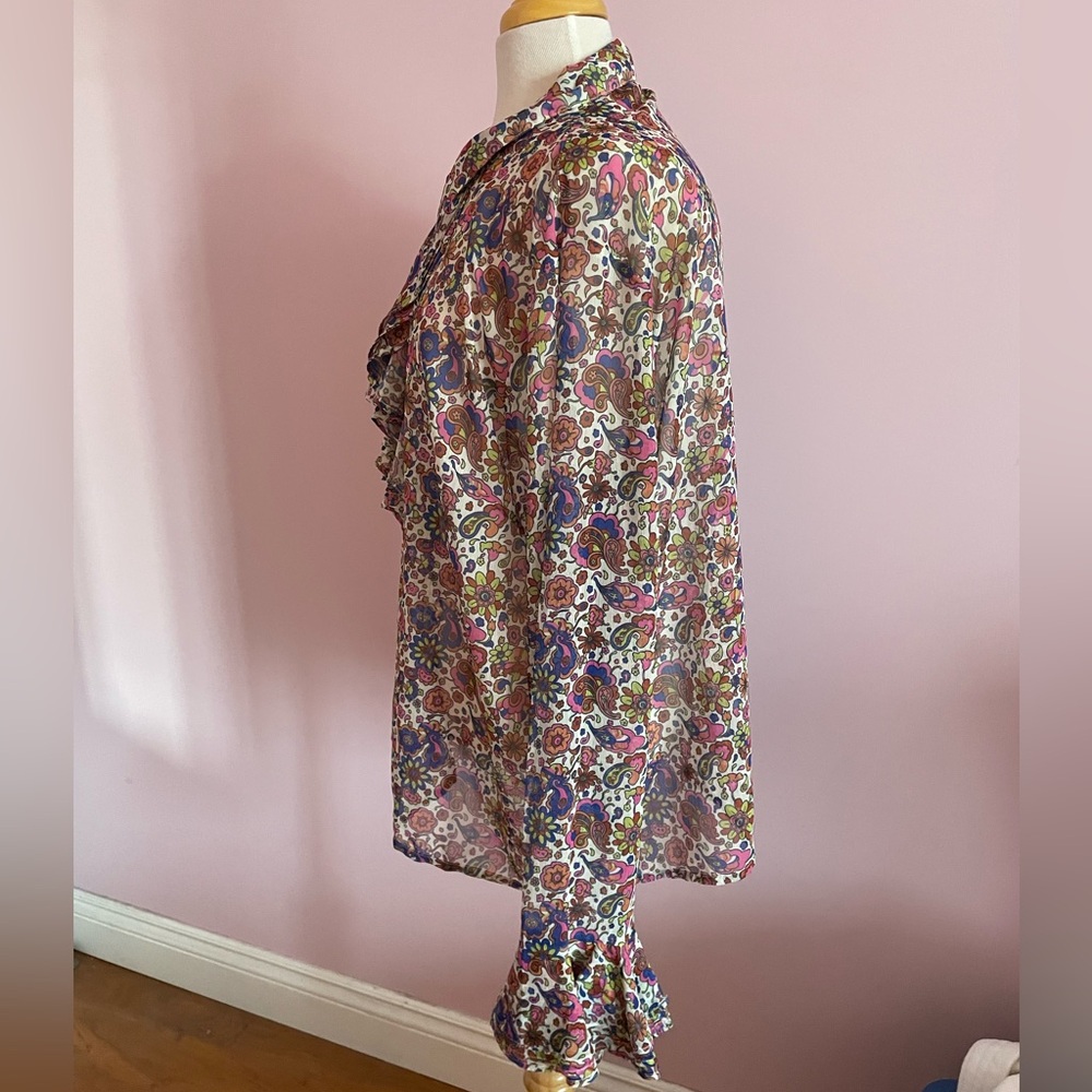 Floral Ruffle Blouse - Picture 4 of 9